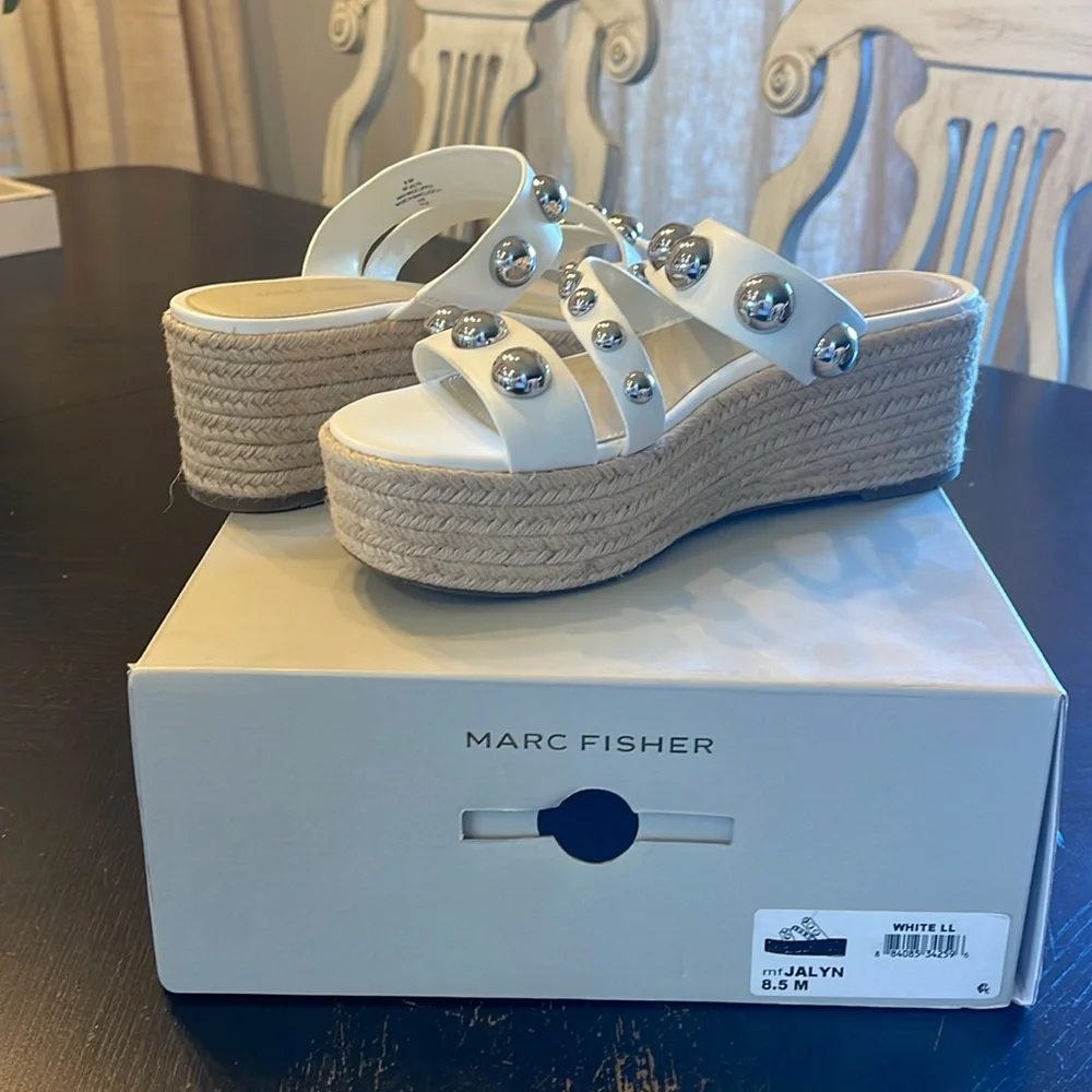 NWT! Marc Fisher Jalyn Wedges - 8.5